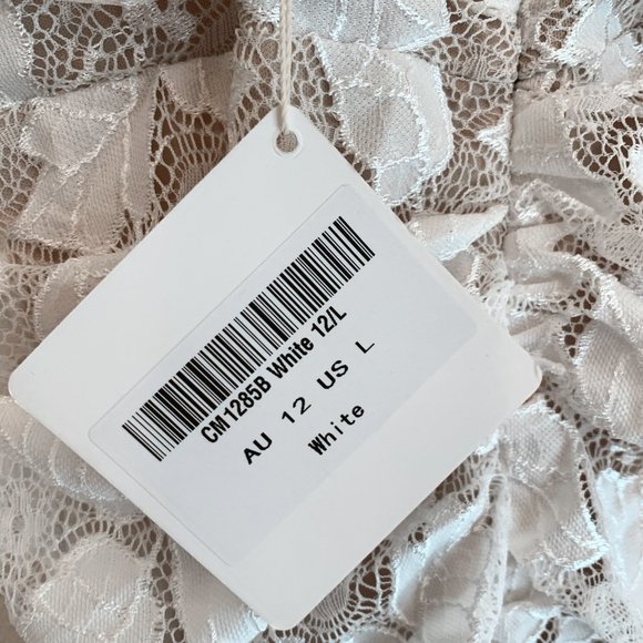 Selfie Leslie Love And Light Lace Bodycon Dress - Picture 4 of 6